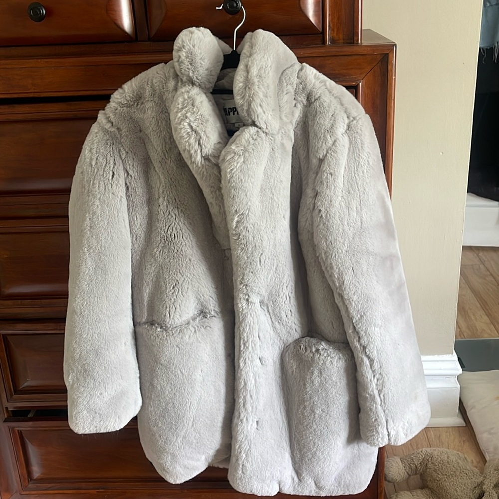 Women's Faux Fur Coat - Light Gray Plush Jacket